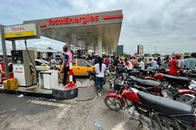 Beni : Le prix du carburant double