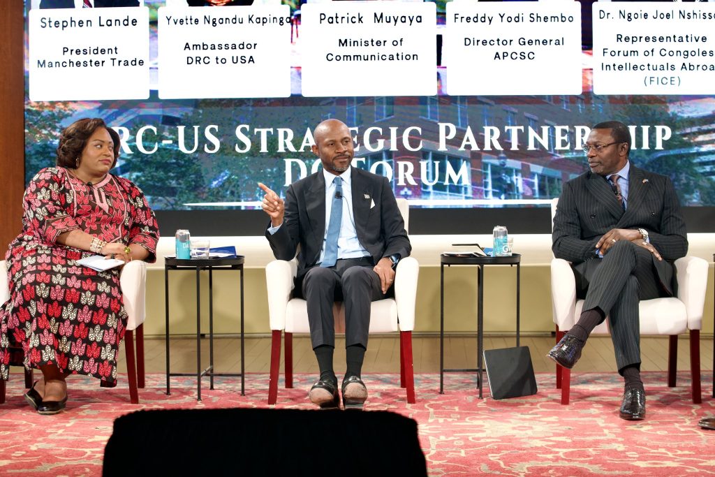 Partenariat stratégique RDC–USA : Patrick Muyaya dénonce le pillage des minerais et défend une nouvelle dynamique de coopération