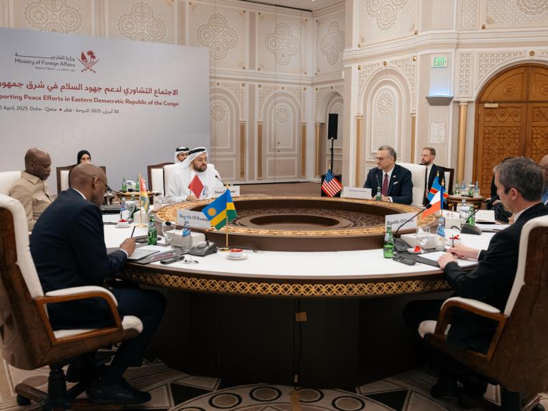 De Doha à la Suisse : Le processus relancé sous pression internationale malgré les combats sur le terrain