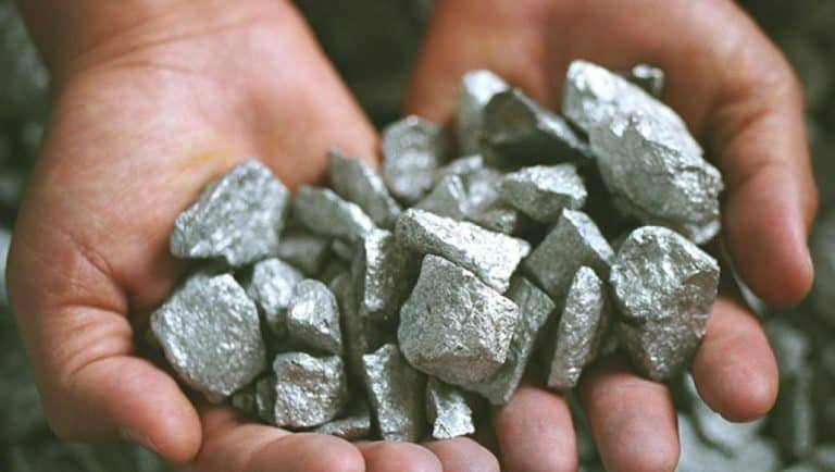 Accord stratégique entre Kinshasa et Washington : La RDC va-t-elle finalement exporter ses minerais bruts vers les États-Unis ?