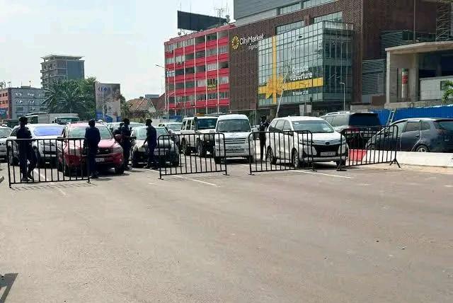 Kinshasa : fin du moratoire sur les anciennes plaques des véhicules administratifs dès le 20 mai