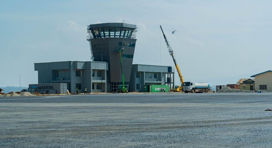 Ébola en Ituri : le gouvernement relance les activités à l’aéroport de Bunia et renforce les mesures barrières Ébola en Ituri : le gouvernement relance les activités à l’aéroport de Bunia et renforce les mesures barrières