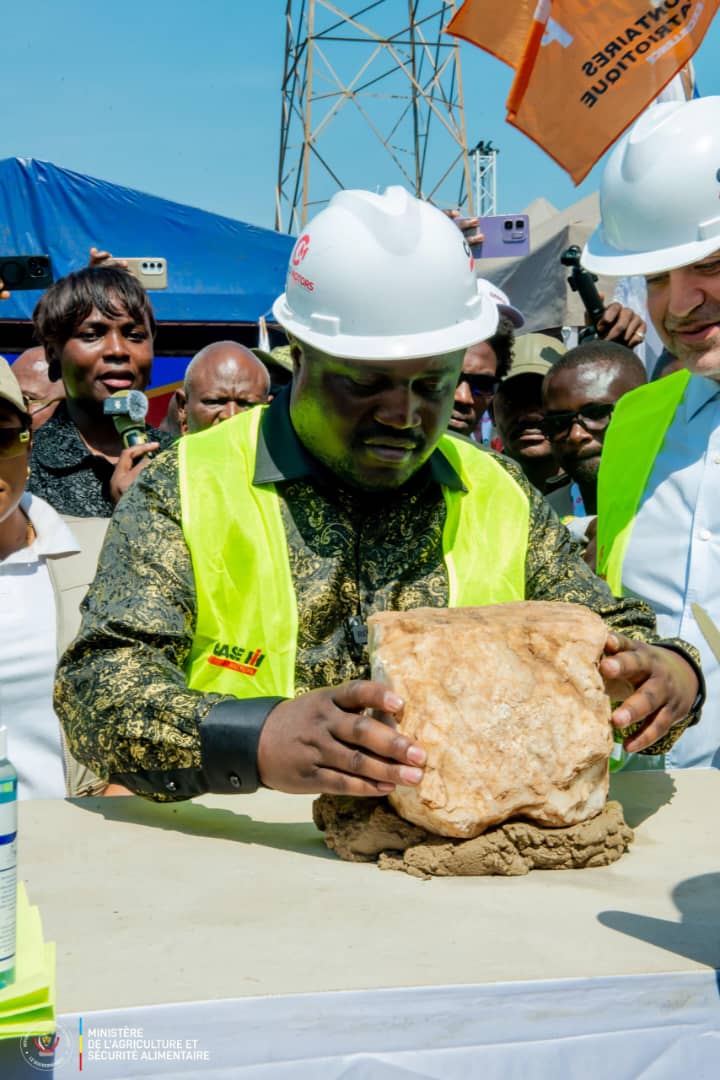 RDC : Une usine de fabrication des tracteurs lancée à Mbanza-Ngungu pour moderniser le secteur agricole
