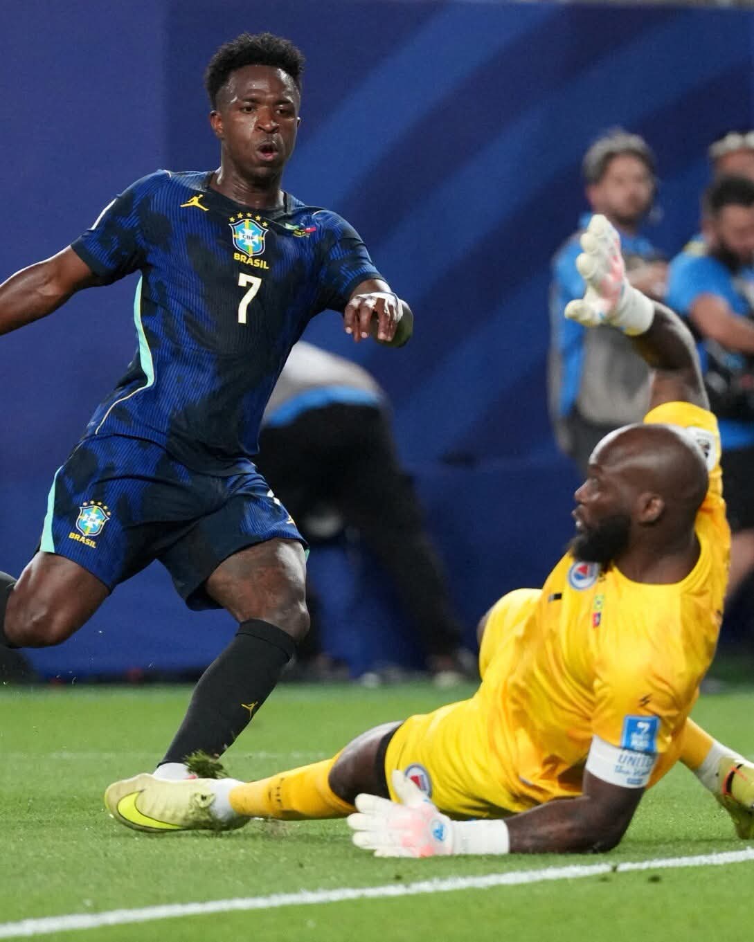 Mondial 2026 : le Brésil et le Maroc s&rsquo;en sortent, Haïti quitte la compétition après deux défaites
