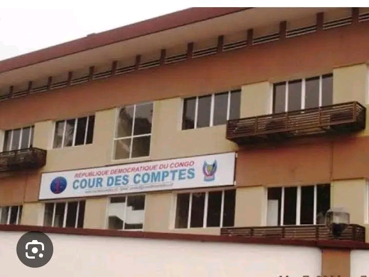 RDC : Plus de 381 milliards CDF de frais financiers payés en violation de la chaîne de la dépense (Cour des comptes)