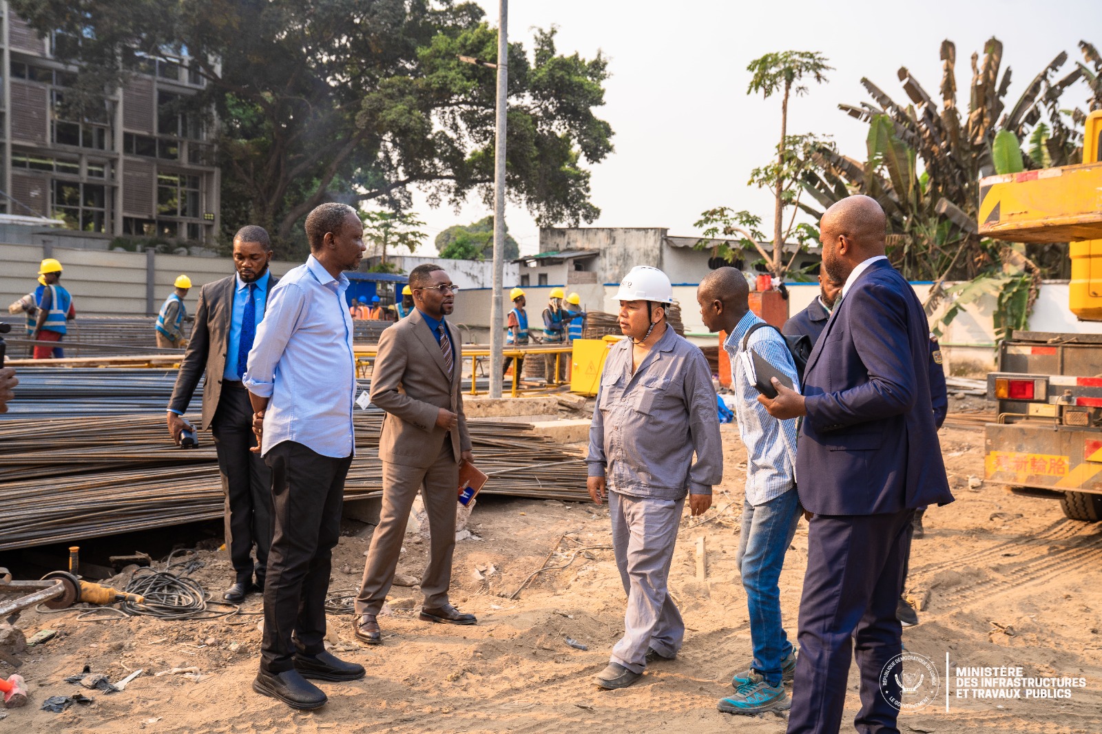 Infrastructures en RDC : le Ministre John Banza Lunda en visite d’inspection sur le site du Centre des infrastructures Félix-Antoine Tshisekedi (CIFFAT)