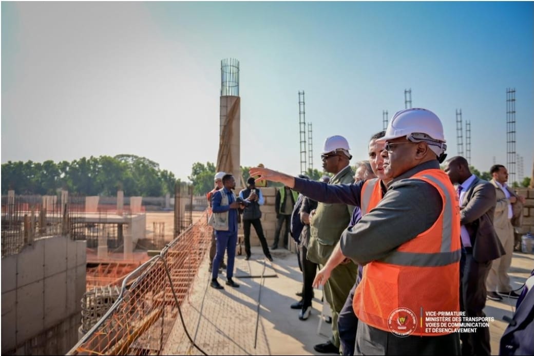 Modernisation des aéroports en RDC : Jean-Pierre Bemba boucle une tournée d&rsquo;inspection stratégique de Bunia à Kananga