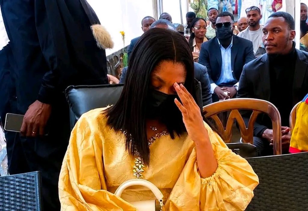 Affaire Rebo Tchulo : 14 mois de prison requis contre la chanteuse, 250.000 USD de dommages réclamés