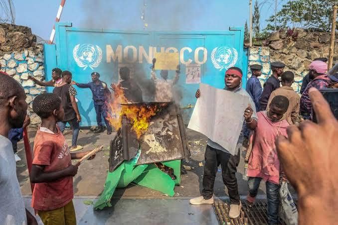 RDC : à Butembo, les familles des victimes tuées lors d’une manifestation anti-MONUSCO saisissent la justice RDC : à Butembo, les familles des victimes tuées lors d’une manifestation anti-MONUSCO saisissent la justice