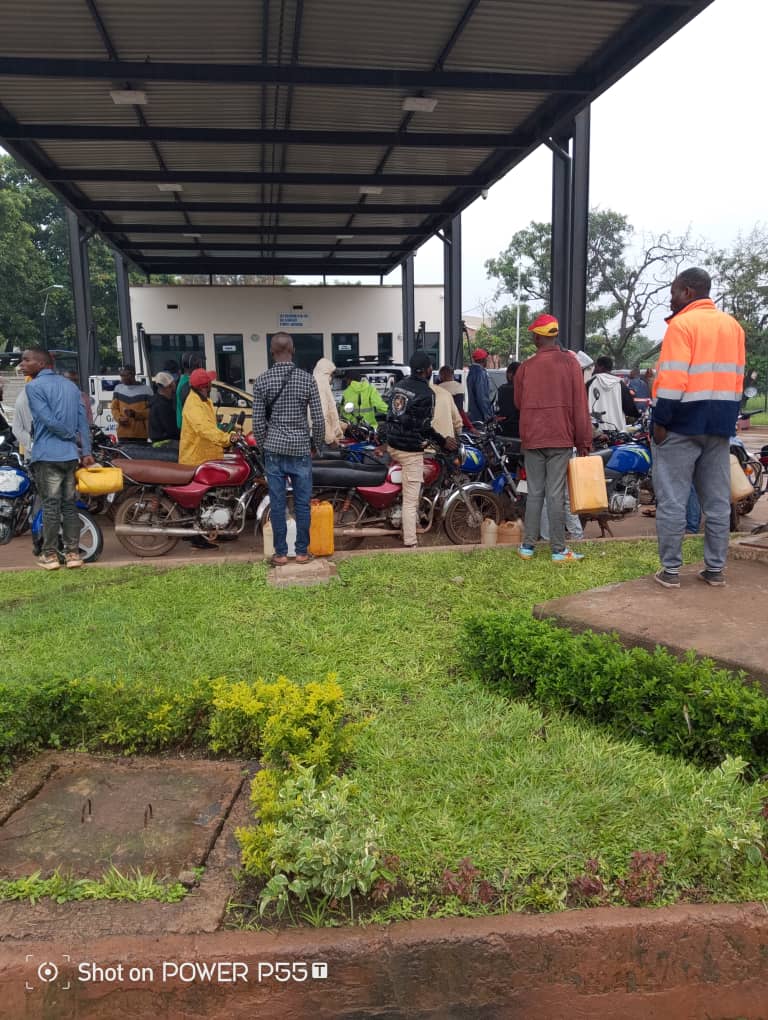 Tanganyika : le litre de carburant passe de 3 900 à 20 000 FC à Kalemie