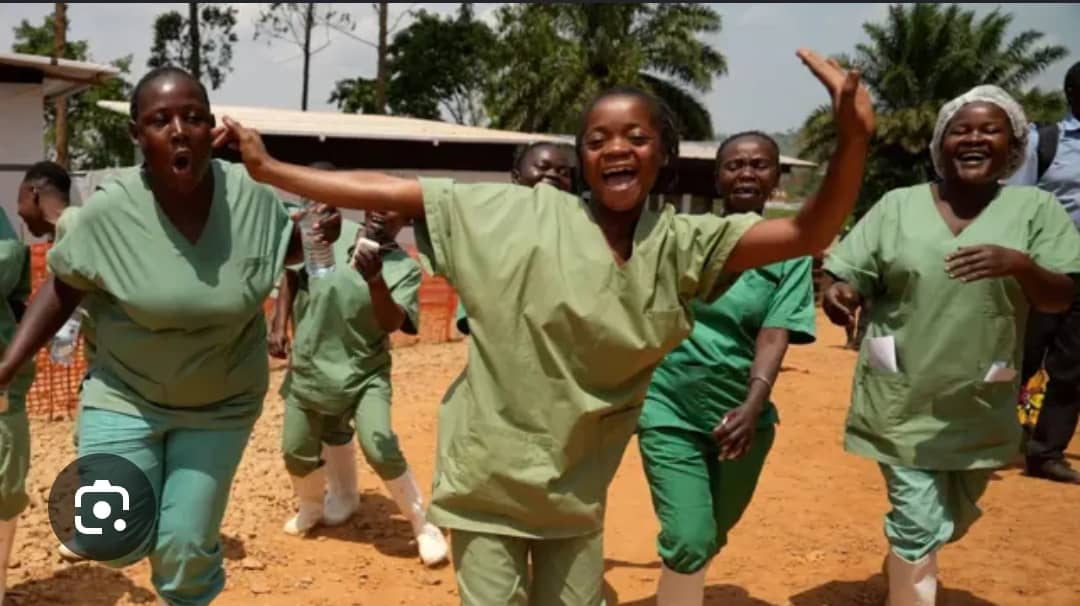 Haut-Uélé : 5 survivants d’Ebola déchargés à Wamba Haut-Uélé : 5 survivants d’Ebola déchargés à Wamba