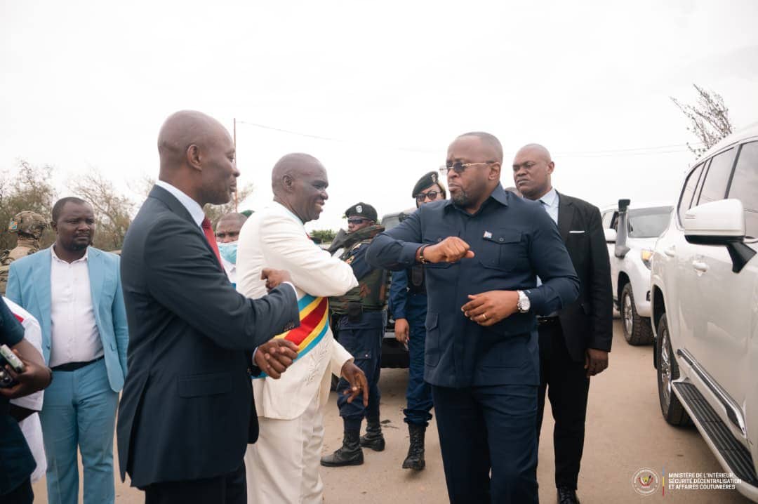 Sud-Kivu : à Uvira, Shabani Lukoo réunit le Comité provincial de sécurité élargie avant un atelier communautaire Sud-Kivu : à Uvira, Shabani Lukoo réunit le Comité provincial de sécurité élargie avant un atelier communautaire