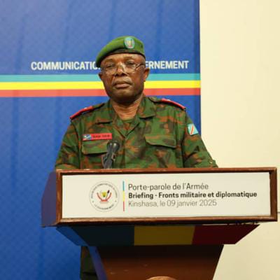 RDC : près de neuf mois après sa suspension, le général Sylvain Ekenge reprend ses fonctions de porte-parole des FARDC