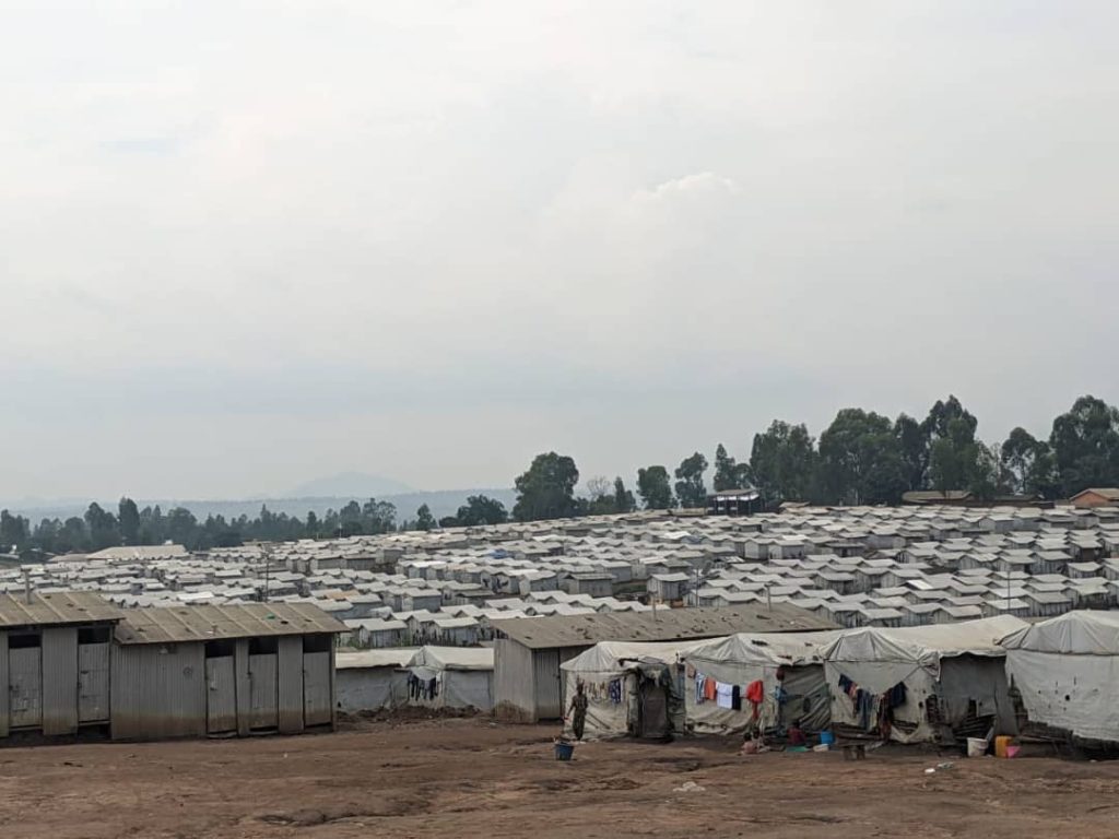 Ituri : l’insécurité au site Kigonze menace la protection de près de 19 000 déplacés à Bunia, alerte OCHA