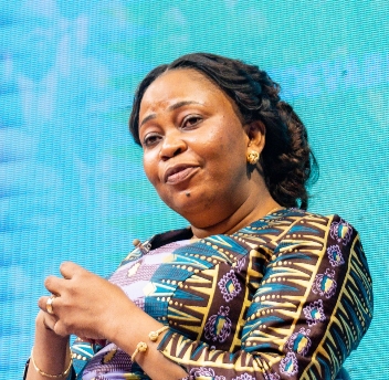 L’an 1 Suminwa II : Micheline Omba consolide la protection des femmes, des enfants et de la famille grâce à une action gouvernementale transversale