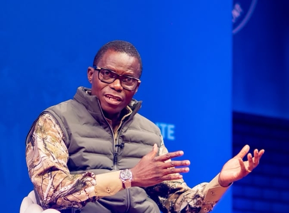 Rédevabilité l&rsquo;an 1 Suminwa II : 596 ex-combattants orientés vers la réinsertion, selon Eliezer Ntambwe
