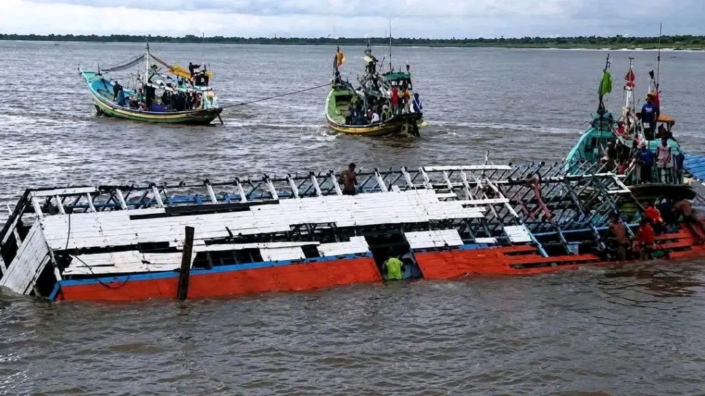 RDC : le gouvernement annonce l’interdiction des baleinières en bois à partir du 15 novembre