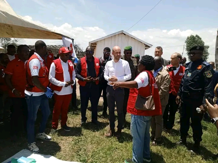 Ebola en RDC : « Les virus ne connaissent pas les frontières », Paris apporte son soutien humanitaire à la riposte