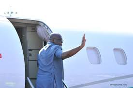 Voyages et missions de la Présidence en RDC : le Trésor public a-t-il dépensé plus de 100 millions de dollars en 2025 ? Voyages et missions de la Présidence en RDC : le Trésor public a-t-il dépensé plus de 100 millions de dollars en 2025 ?