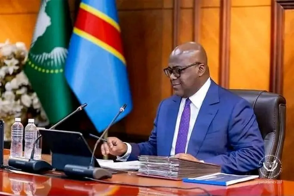 RDC : Tshisekedi veut encadrer les contacts des membres du gouvernement avec les ambassades étrangères